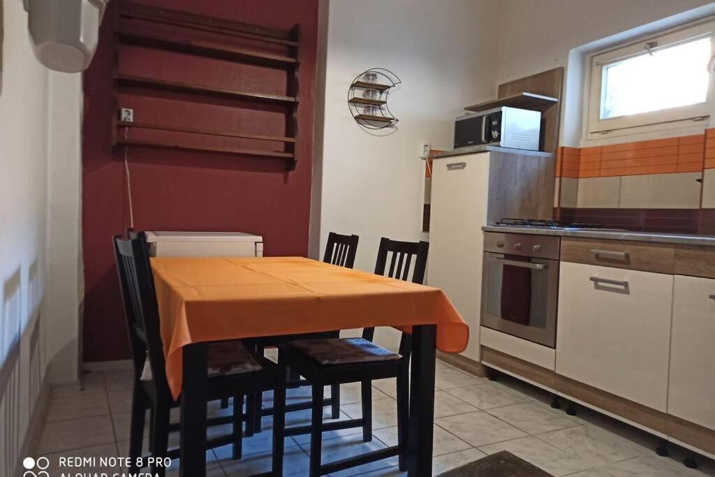 M&M Apartman Budapest Exteriör bild